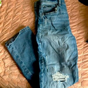 selling these comfortable jean for a reasonable price